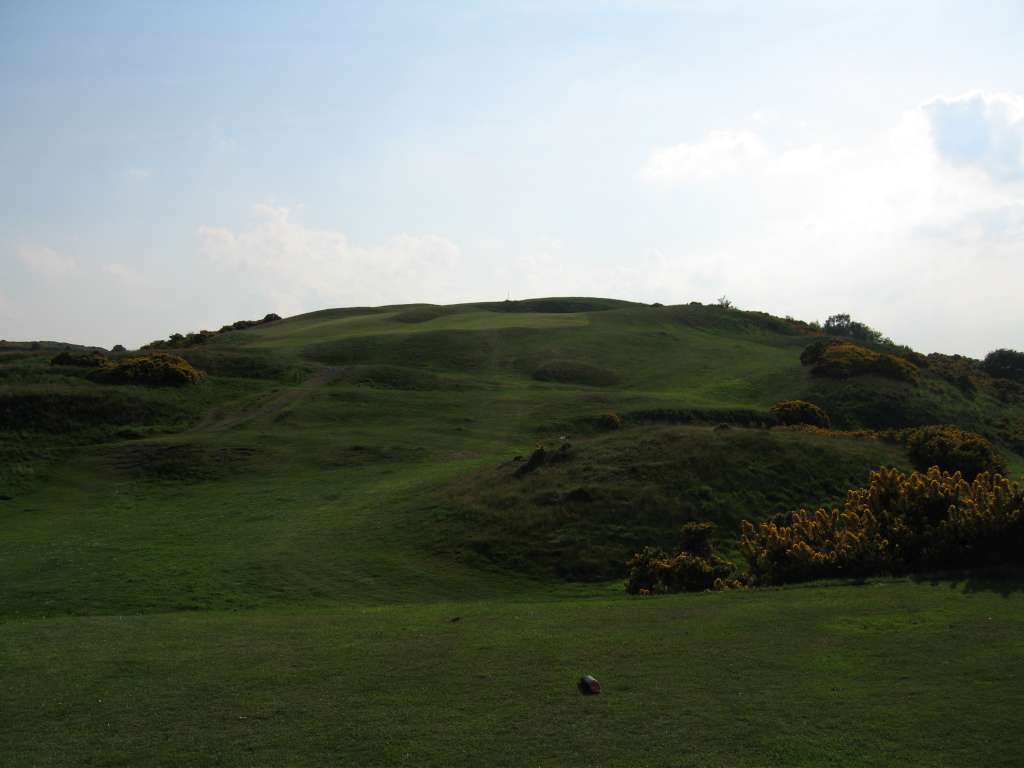 Tee